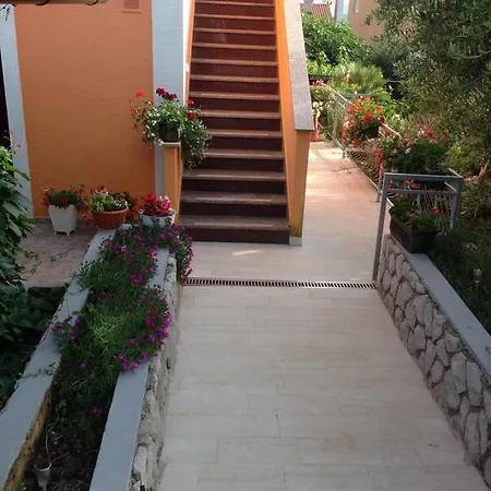 Apartment Bozena Krk Town