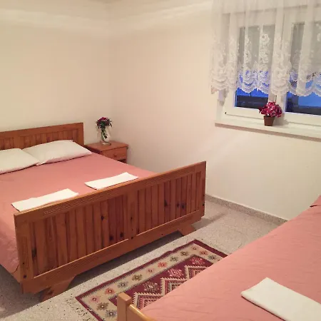 Bozena Apartment *