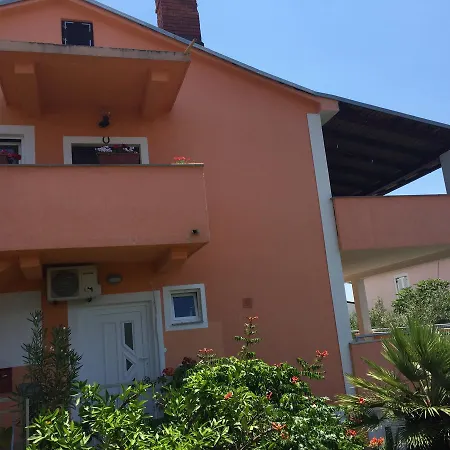 Apartment Bozena Krk Town
