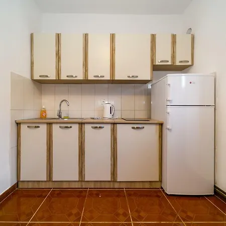 Bozena Apartment *