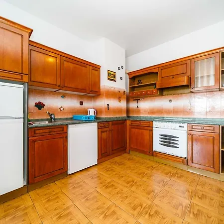 Bozena Apartment *