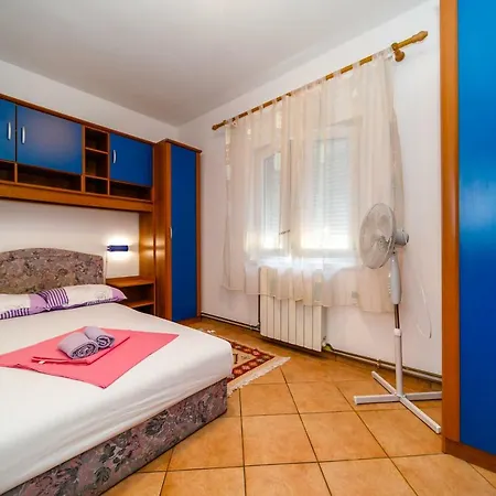 Bozena Apartment Krk Town