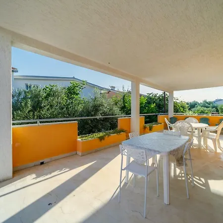 Apartment Bozena Krk Town